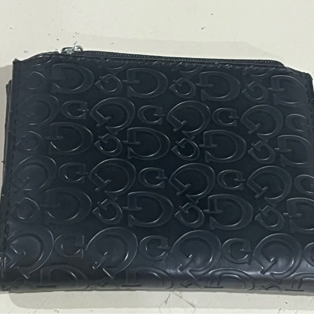 Black Guess monogram shoulder bag and wallet set